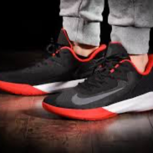 Nike basketball shoes - Picture 6 of 7